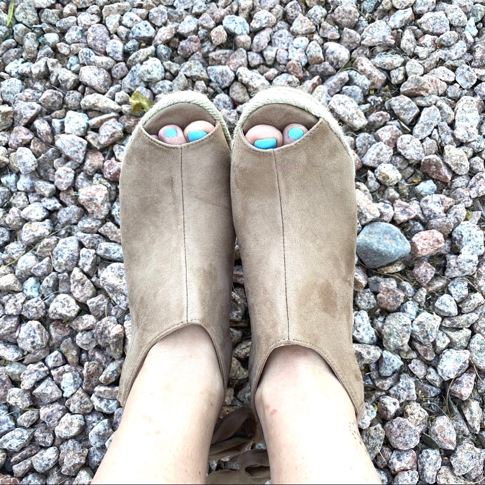 Brand New Taupe Peep Toe Espadrille Wedge Heels - Picture 3 of 7